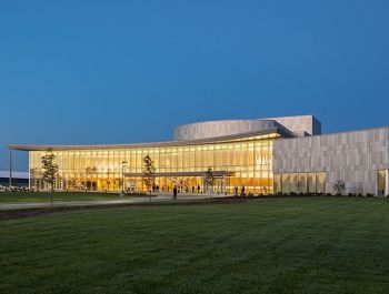 Bicknell Family Center for the Arts | William Rawn