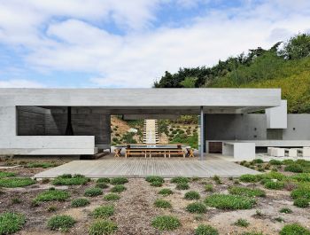 Concrete Garden Pavilion | Metropolis