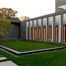 Room-Lakewood-Cemetery’s-Garden-Mausoleum-Design-by-HGA-Architects-Minimalist-Interior-Design
