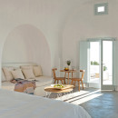Summer-house-on-the-mountain_Kapsimalis-Architects_Prophet-Ilias_Santorini-Island_Greece_dezeen_1568_9