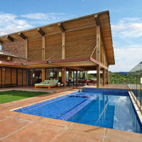 Mountain House | David Guerra