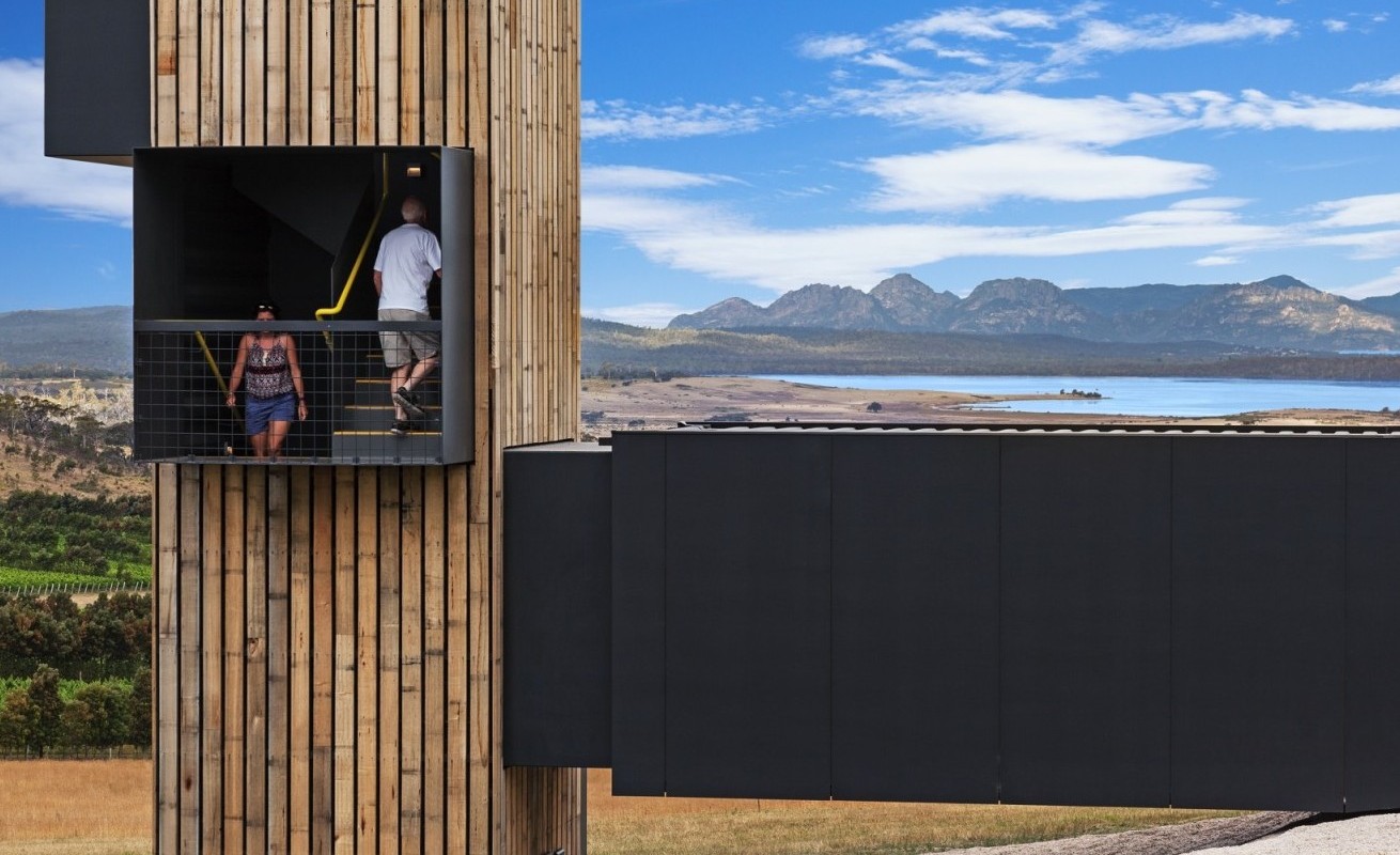 Tasmanian Vineyard Tower | Cumulus Studio