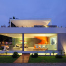 casa-blanca-house-martin-dulanto-sangalli-residential-architecture-lima-peru-orange-staircase-juan-solano_dezeen_1568_19