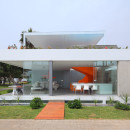 casa-blanca-house-martin-dulanto-sangalli-residential-architecture-lima-peru-orange-staircase-juan-solano_dezeen_1568_8