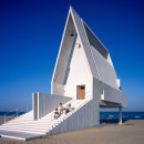 seashore-chapel-beidaihe-new-district-china-beijing-vector-architects-religion-beach-church-light-_dezeen_936_13