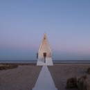 seashore-chapel-beidaihe-new-district-china-beijing-vector-architects-religion-beach-church-light_dezeen_1568_12