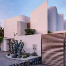 villa-z-mohamed-amine-siana-house-casablance-morocco-wavy-walls_dezeen_936_14