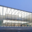 Apple-Store-Westlake-Hangzhou-China-by-Foster-and-Partners_dezeen_784_1