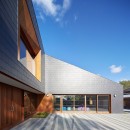 the-point-new-youth-centre-in-hampshire-ayre-chamberlain-gaunt-architecture-hampshire-uk_dezeen_2364_col_0