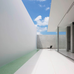fu-house-katsufumi-kubota-architecture-house-concrete_dezeen_2364_col_3