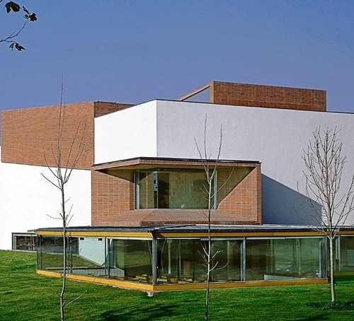 Lázaro Carreter Public Library | ch+qs architects
