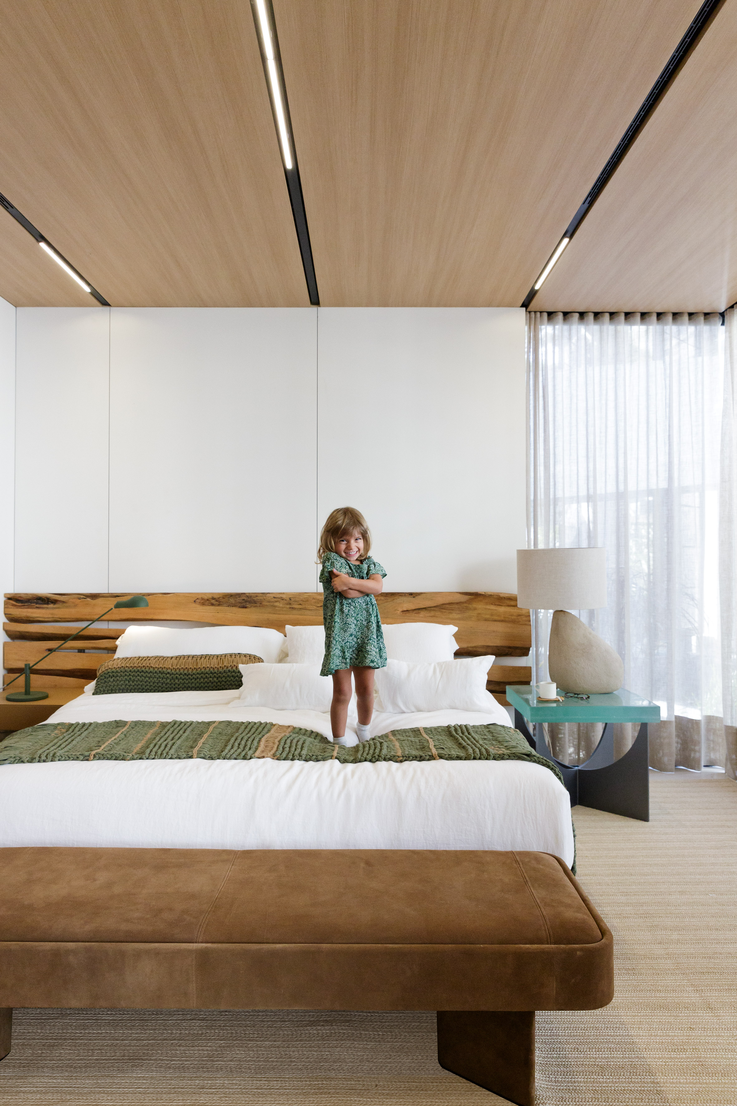 syshaus-studio-arthur-casas-architecture-prefab-brazil_dezeen_2364_col ...